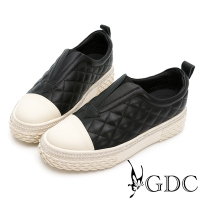 GDC-真皮舒適菱格撞色小香風水鑽懶人休閒鞋-黑色