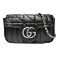 【GUCCI 古馳】476433 經典GG Marmont絎縫系列銀釦MINI款手拿/腰包/肩背/斜背包(黑色)