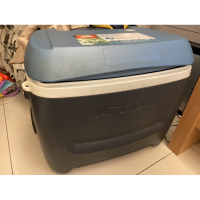 IGLOO MAXCOLD 二手 好市多62QT 美國製58公升 附滾輪式 冰桶 冰箱 露營 拉桿