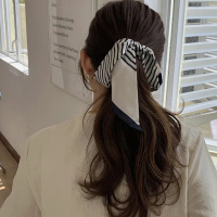 【UNICO】韓國兩用款珍珠搭絲巾飄帶髮圈-條紋款(聖誕/髮飾)