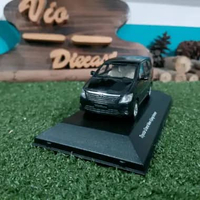 Diecast Miniatur Toyota Innova hitam skala 1:43