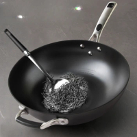 Thickened cast iron pan, household wok, uncoated wok, induction cooker, gas stove, universal pan