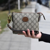 【GUCCI 古馳】Interlocking G 經典雙G印花小方包手提包兩用包(駝)
