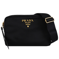 PRADA 金屬LOGO經典尼龍拉鍊斜背相機包(黑)