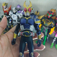 Action Figure RHS Kamen Rider Agito Strom Form Tinggi 17 CM