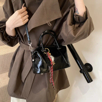 Women's Shoulder Bag Crossbody Bag Baguette Bag Fashion Trend Korean Style Soft Leather Large Capaci