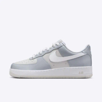 【NIKE 耐吉】Air Force 1 07 Lv8 男 運動休閒鞋 經典 AF1 漆皮 灰白(HV9405-001)