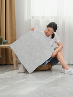 PVC地板貼600x600翻新水泥地貼加厚耐磨地板革防水裝飾自粘木地板