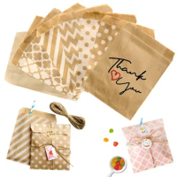 50Pcs Paper Bags Treat bags Candy Bag Chevron Polka Dot Bags Christmas Wedding Birthday Party New Year Favors Supplies Gift Bags