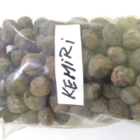 Kemiri Utuh 1kg Masih Ada Kulit Cangkang