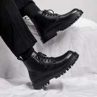 Sepatu boots kulit  pria trail adventure kekinian docmart tinggi cowboy boots hitam gunung pria ting