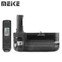 Meike MK-A7II Pro Professional Vertical Battery Grip with 2.4 G Wireless Remote Control for Sony A7II A7MII A7RII A7SII Camera