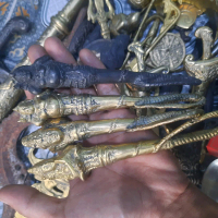 Koleksi Kerajinan Kuningan Cemeti Cambuk