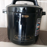 Signora Presto Experto Signora - Panci Tekanan Multifungsi dengan Fitur Keep Warm dan Pengaturan Mud