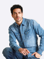 เสื้อเชิ้ตแขนยาวผู้ชาย คอลเลคชั่น Original Wrangler ทรง Regular สียีนส์