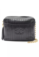 Chanel Pre-Loved Chanel mademoiselle coco mark chain shoulder bag lambskin black gold hardware tasse