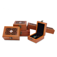鏤空木質首飾盒珠寶裝飾品珍藏品收納盒手串佛珠文玩禮盒實木盒子