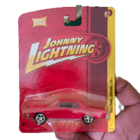OPEN HOOD JOHNNY LIGHTNING 1965 CHEVY CHEVELLE SS #diecast #chevy #chevelle #johnnylightning #koleks