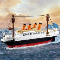 194PCS DIY Titanic Ship Building Blocks  Kids Toy Gift