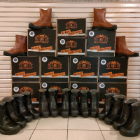Sepatu safety king kwd 805 coklat / sepatu safety king 805 hitam / sepatu safety tambang