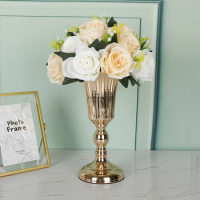 1PC Road Guide Metal Trumpet Centerpieces Vase Metal Trumpet Vases Flower Holder Wedding Props Welcome Area Desktop
