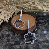 Anting Bunga Mata Hitam Perak 925