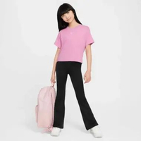 Nike Sportswear Essential Big Kids' Girls T-Shirt Magic Flamingo (FZ5559-646) XS