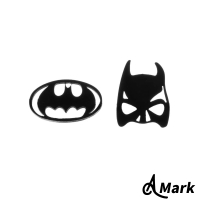【A MARK】白鋼耳釘 白鋼耳環 蝙蝠俠耳釘 不對稱耳釘/時尚蝙蝠俠面罩標誌不對稱造型白鋼耳釘(3色任選)