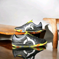 Sepatu Futsal dewasa Ortus Jogosala Rampage Hitam Boots