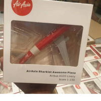 โมเดลเครื่องบิน AirAsia Awesome Plane Airbus A320 Livery Scale 1 : 235