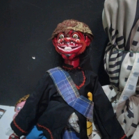 wayang golek cepot,wayang pentas