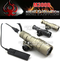 Night-Evo美式 M300B LED強光戰術電筒手電帶鼠尾雙控頭盔燈沙色