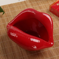 Creative Fuunny Ceramic Colorful Lips Shape Ashtray Mini Cute Cartoon Trendy Mouth Ashtray Decro Ornamnet Craft