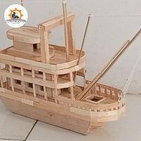 miniatur kapal stik eskrim besar