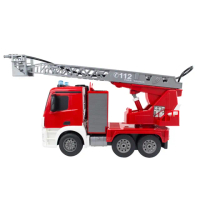 【瑪琍歐】2.4G遙控1:20賓士授權噴水消防車/E527-003(雲梯360度旋轉、可升降)
