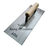 Roskam Besi Gagang Kayu Roskam Acian Tembok