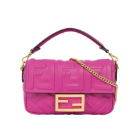 【FENDI 芬迪】FF Logo Baguette 浮雕小羊皮二用迷你法棍包_展示品(紫紅色)