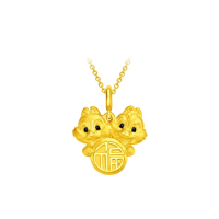 【周大福】迪士尼經典系列 福字奇奇蒂蒂黃金吊墜(不含鍊)