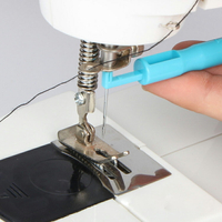 藍色縫紉針手縫針認針穿線穿針器 老人縫紉機秒速穿線工具器