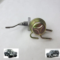 Máy bơm xăng cho Mitsubishi Pajero V32, động cơ 4G54; máy bơm nhiên liệu, bộ chế hòa khí và bơm dầu;
