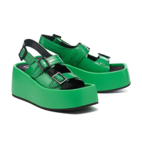 【MISS 21】微酸潮酷少女漆皮方釦雙繫帶撞色車線大頭水台厚底涼鞋(綠)