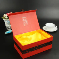 Door to door shipment Custom white foldable packaging magnetic box,folding gift magnetic box ---DH11200