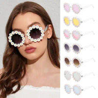 Retro Daisy Sunglasses for Women Flower Round Sun Glasses Fashion Novel Disco Festival Party Shades for Adults