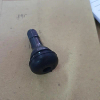 Pentil Tubless mobil besar tr415