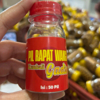 Minum boba merah jamu minuman