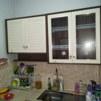 RAK PIRING LEMARI GANTUNG DAPUR KITCHEN SET ATAS PINTU 4 SERAT KAYU U