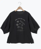 【SM2】MAISON KAYSER聯名-多種麵包圖案刺繡短袖T恤-炭灰色