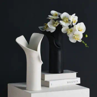 Vas Keramik Modern Dekorasi Buram Manual Vas Bunga Ruang Tamu Kreatif Tidak Beraturan Kamar Tidur Ornamen Samping Tempat Tidur