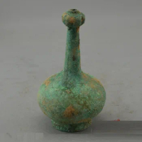Collection of old Chinese bronzes, retro Han Dynasty, utensils, vases, small ornaments