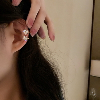 韓國東大門四瓣花耳骨夾無耳洞耳夾網紅簡約耳骨夾時尚新品耳飾